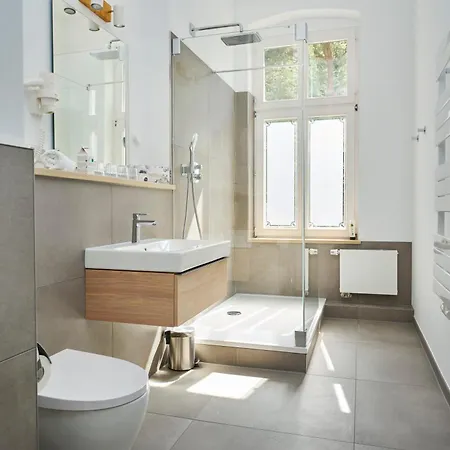 Familiensuite Zur Meerseite Strandvillen Wald & 아파트 치노비츠